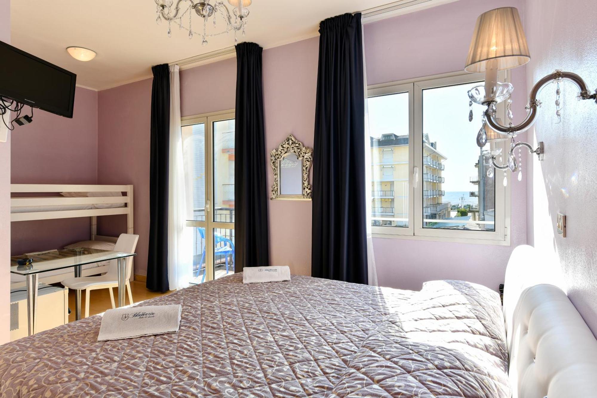 Blumarin Hotel Lido di Jesolo Kültér fotó